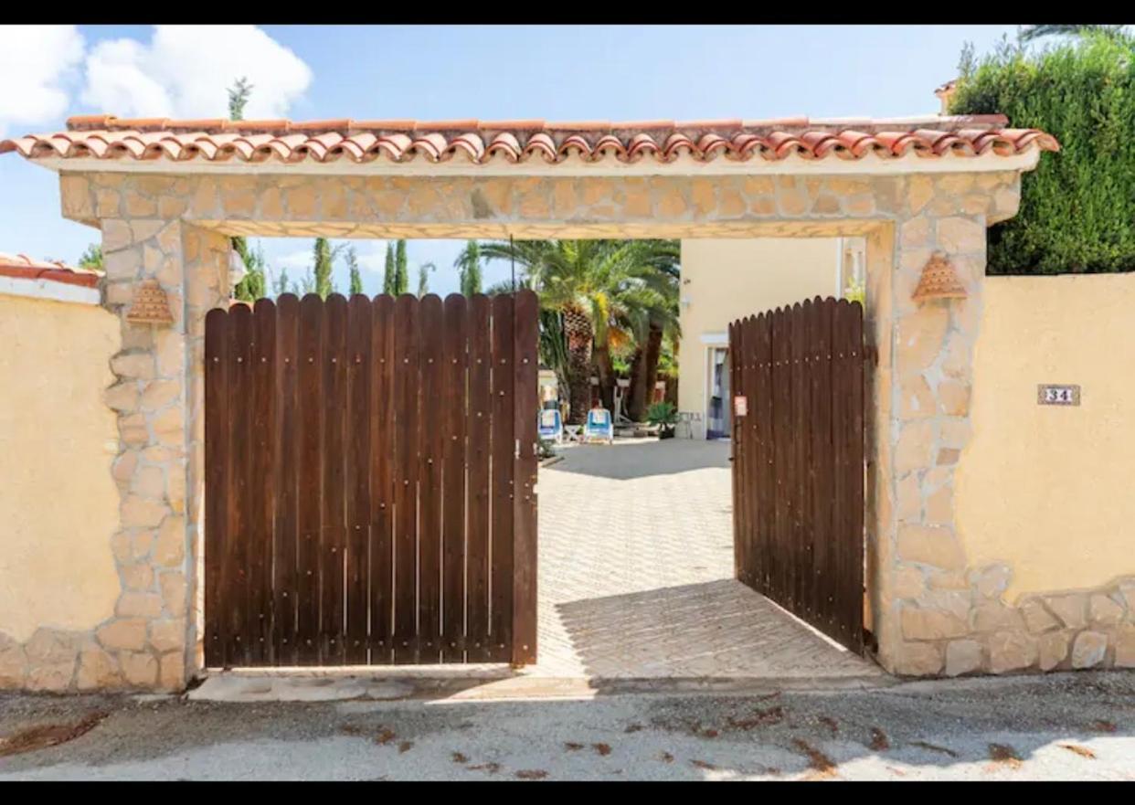 בניסה Villa Eva Asiana Guesthouse With Shared Pool מראה חיצוני תמונה